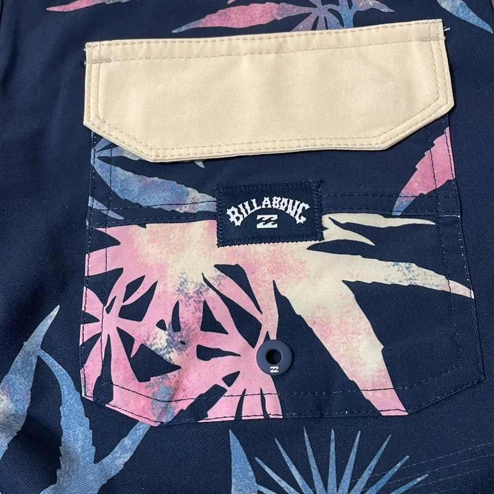 Billabong Sundays Airlite Boardshorts size 28‎